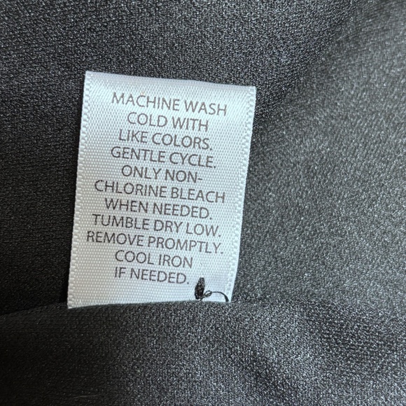 Candie's Floral Print Halter Mini Shift Dress - Picture 4 of 4